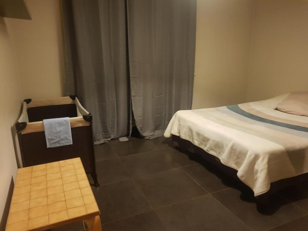 Grand Appartement Fonctionnel Et Calme Sur Lyon8 A 2 Pas Du Metro 外观 照片