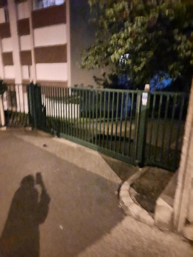 Grand Appartement Fonctionnel Et Calme Sur Lyon8 A 2 Pas Du Metro 外观 照片